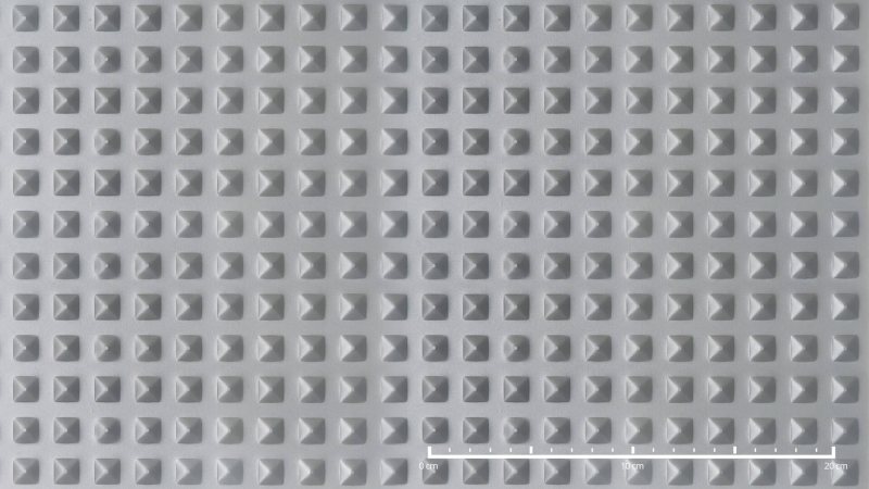 Pretláčaný plech pozinkovaný  PP pretl./pyramida/2